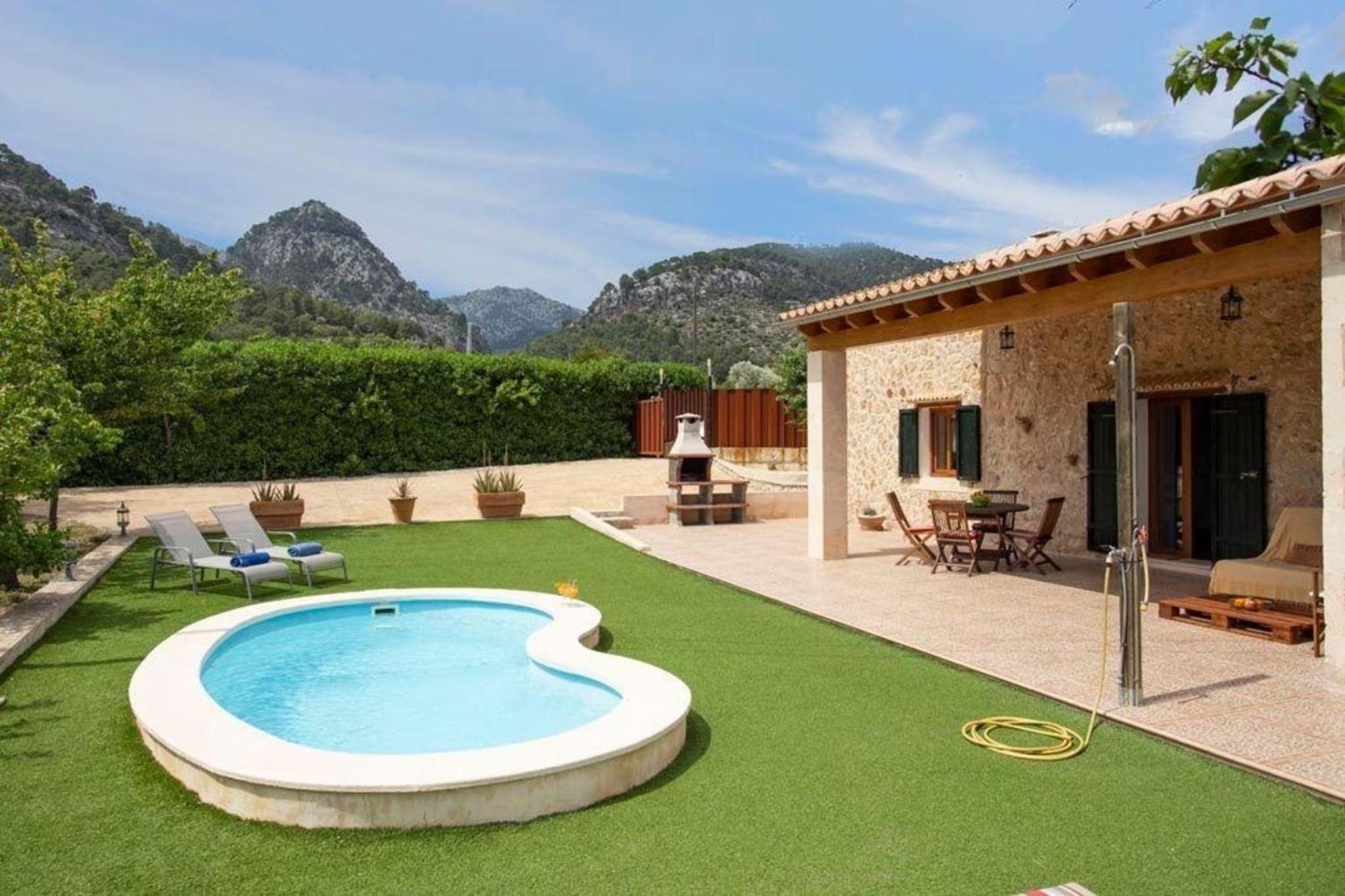 Gemuetliche Coquete Mit Pool Ferienhaus